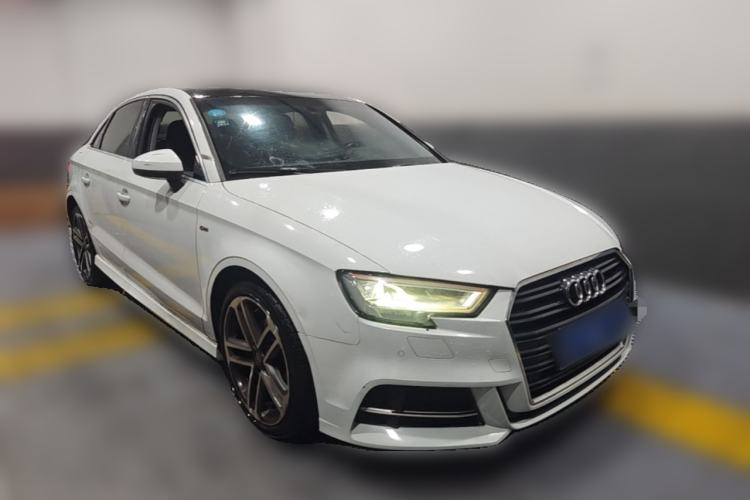 Used Audi A3 2017 Limousine 35 TFSI Sport Edition Front Right 45 Deg