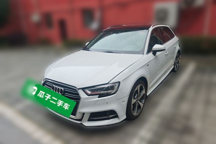 Used Audi A3 2017 Sportback 35 TFSI Sport Edition Guazi used car, China used car export, Used car for sale, Used cars, Cheapest cars for sale