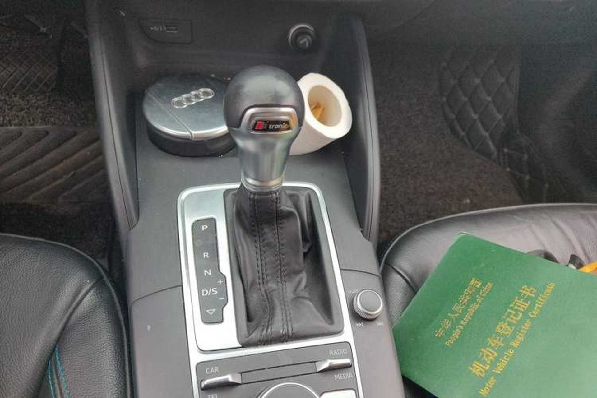 Used Audi A3 2017 Limousine 35 TFSI Fashion Model Gear Lever