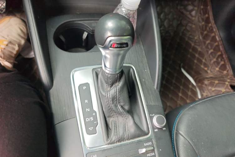 Used Audi A3 2017 Sportback 35 TFSI Fashion Model Gear Lever