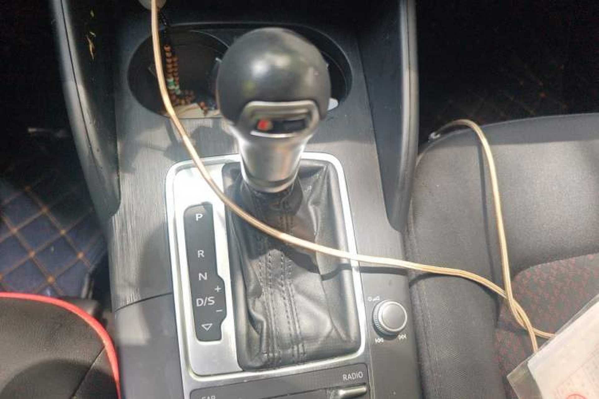 Used Audi A3 2017 Limousine 35 TFSI Ambition Edition Gear Lever