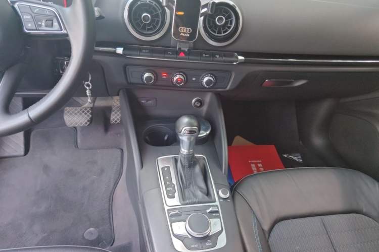 Used Audi A3 2017 Sportback 35 TFSI Fashion Model Gear Lever