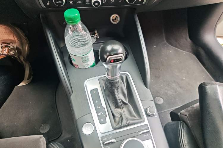 Used Audi A3 2017 Sportback 35 TFSI Sport Edition Gear Lever