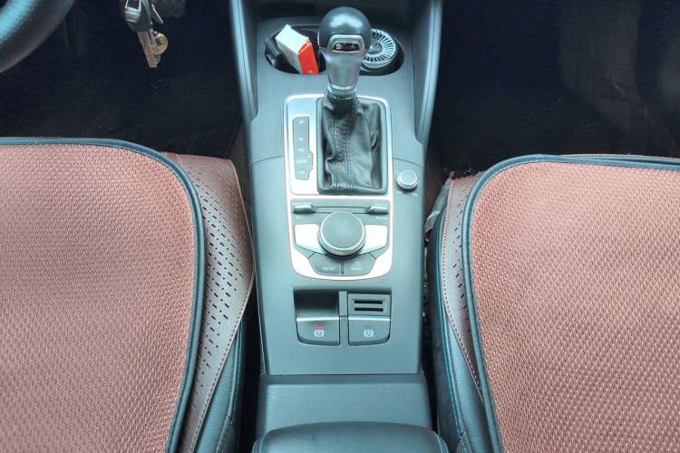 Used Audi A3 2017 Sportback 35 TFSI Fashion Model Gear Lever