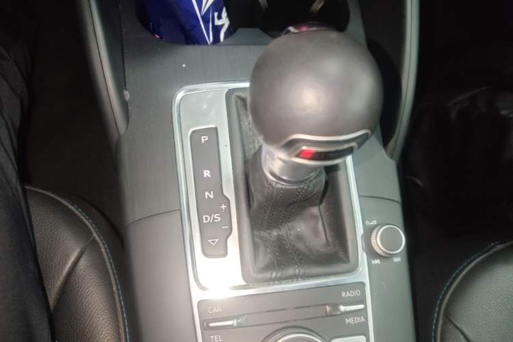 Used Audi A3 2017 Sportback 35 TFSI Fashion Model Gear Lever