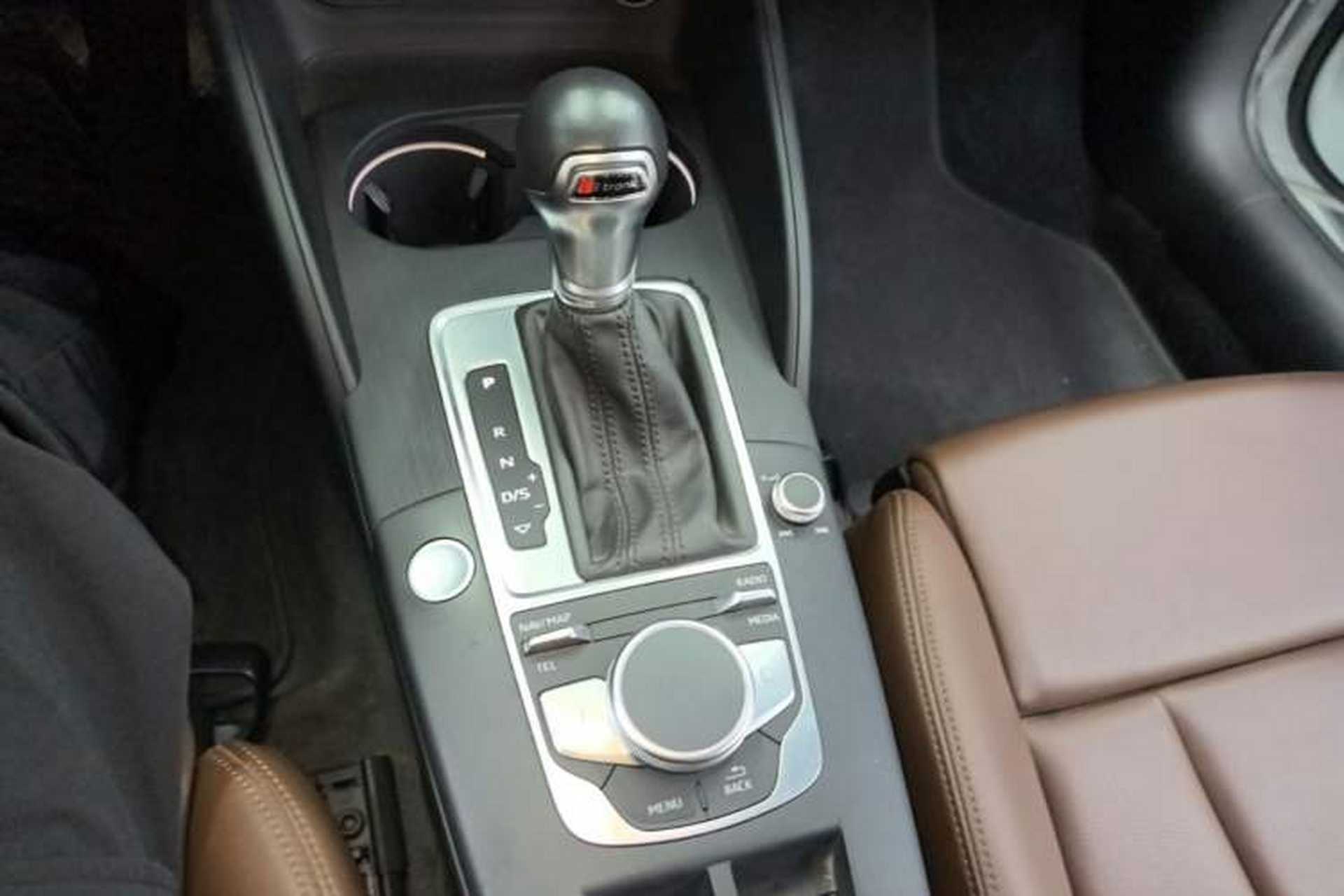 Used Audi A3 2017 Cabriolet 40 TFSI Gear Lever