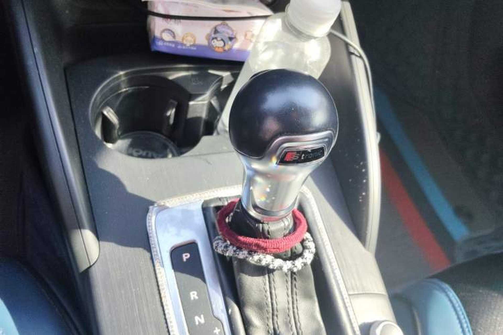 Used Audi A3 2017 Limousine 35 TFSI Fashion Model Gear Lever