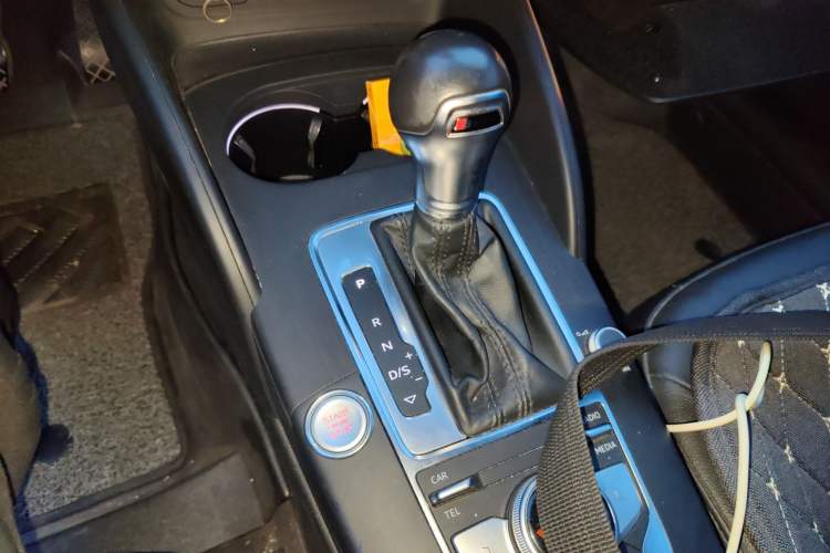 Used Audi A3 2017 Sportback 40 TFSI Style Edition Gear Lever