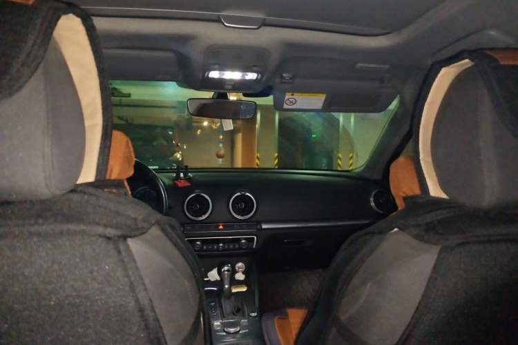 Used Audi A3 2017 Limousine 35 TFSI Sport Edition Headliner