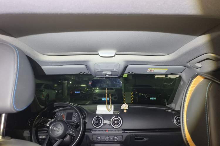 Used Audi A3 2017 Limousine 35 TFSI Fashion Model Headliner