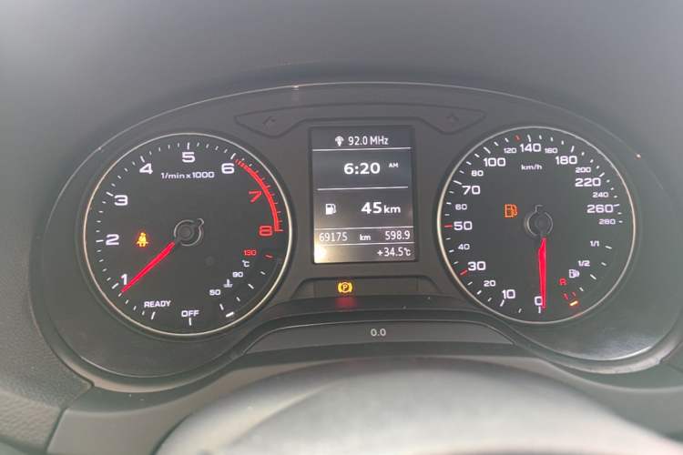 Used Audi A3 2017 Limousine 35 TFSI Ambition Edition Instrument Cluster