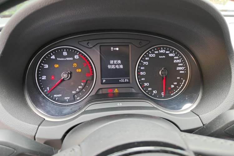 Used Audi A3 2017 Limousine 35 TFSI Fashion Model Instrument Cluster