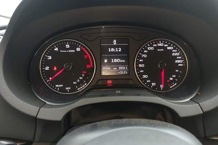 Used Audi A3 2017 Limousine 35 TFSI Ambition Edition Instrument Cluster
