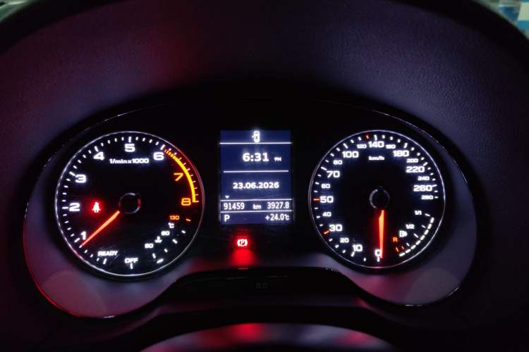 Used Audi A3 2017 Limousine 40 TFSI Style Edition Instrument Cluster