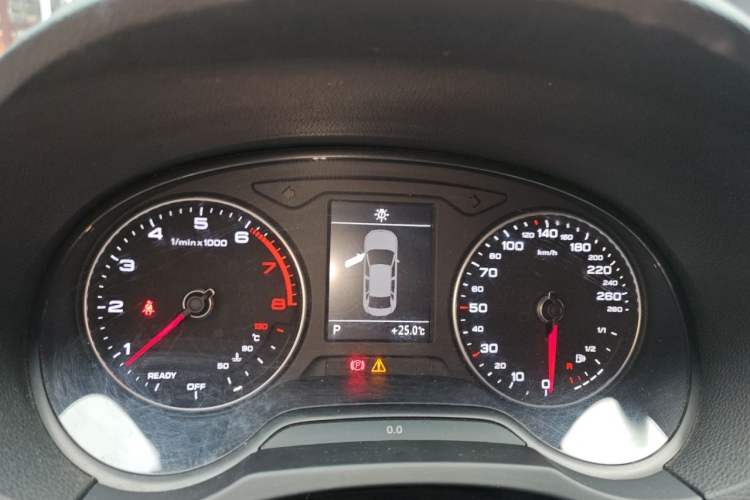 Used Audi A3 2017 Limousine 35 TFSI Ambition Edition Instrument Cluster