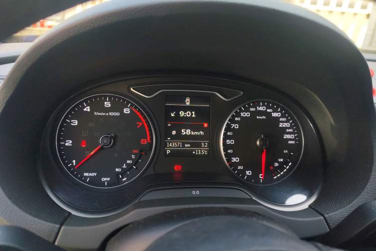 Used Audi A3 2017 Limousine 35 TFSI Sport Edition Instrument Cluster