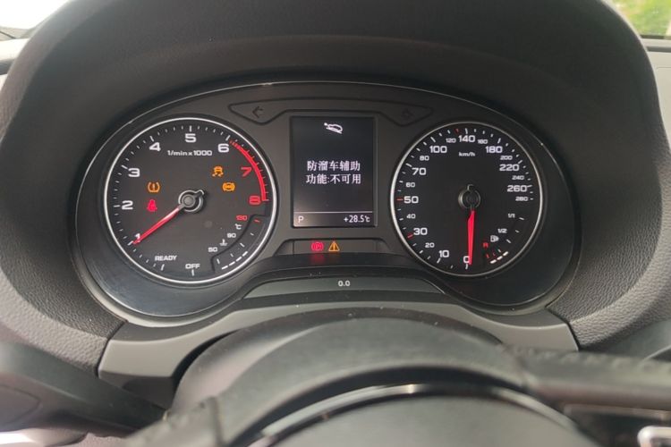 Used Audi A3 2017 Limousine 35 TFSI Ambition Edition Instrument Cluster