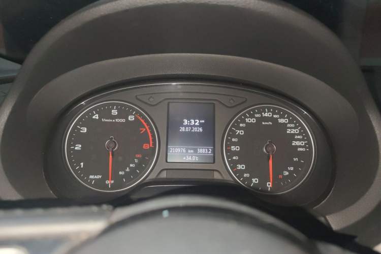 Used Audi A3 2017 Limousine 35 TFSI Ambition Edition Instrument Cluster