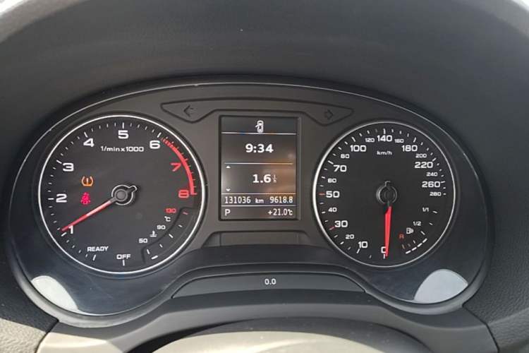 Used Audi A3 2017 Limousine 35 TFSI Fashion Model Instrument Cluster