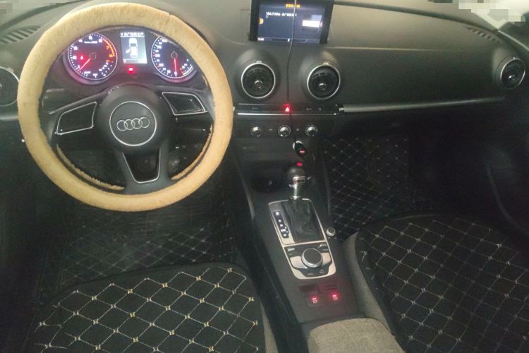 Used Audi A3 2017 Sportback 35 TFSI Ambition Edition Interior 2