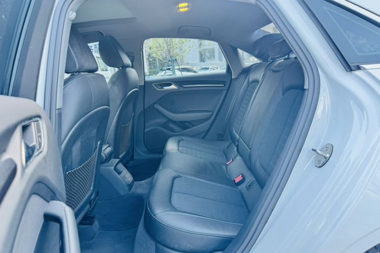 Used Audi A3 2017 Limousine 35 TFSI Fashion Model Interior 2
