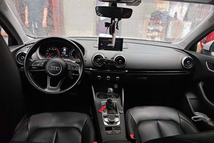 Used Audi A3 2017 Sportback 35 TFSI Fashion Model Interior 2