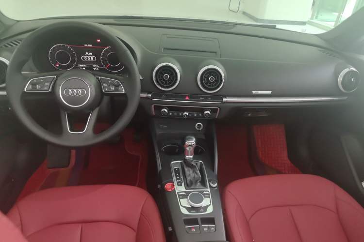 Used Audi A3 2017 Cabriolet 40 TFSI Interior 3
