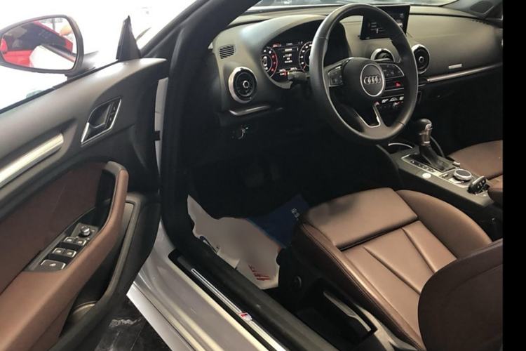 Used Audi A3 2017 Cabriolet 40 TFSI Interior 3