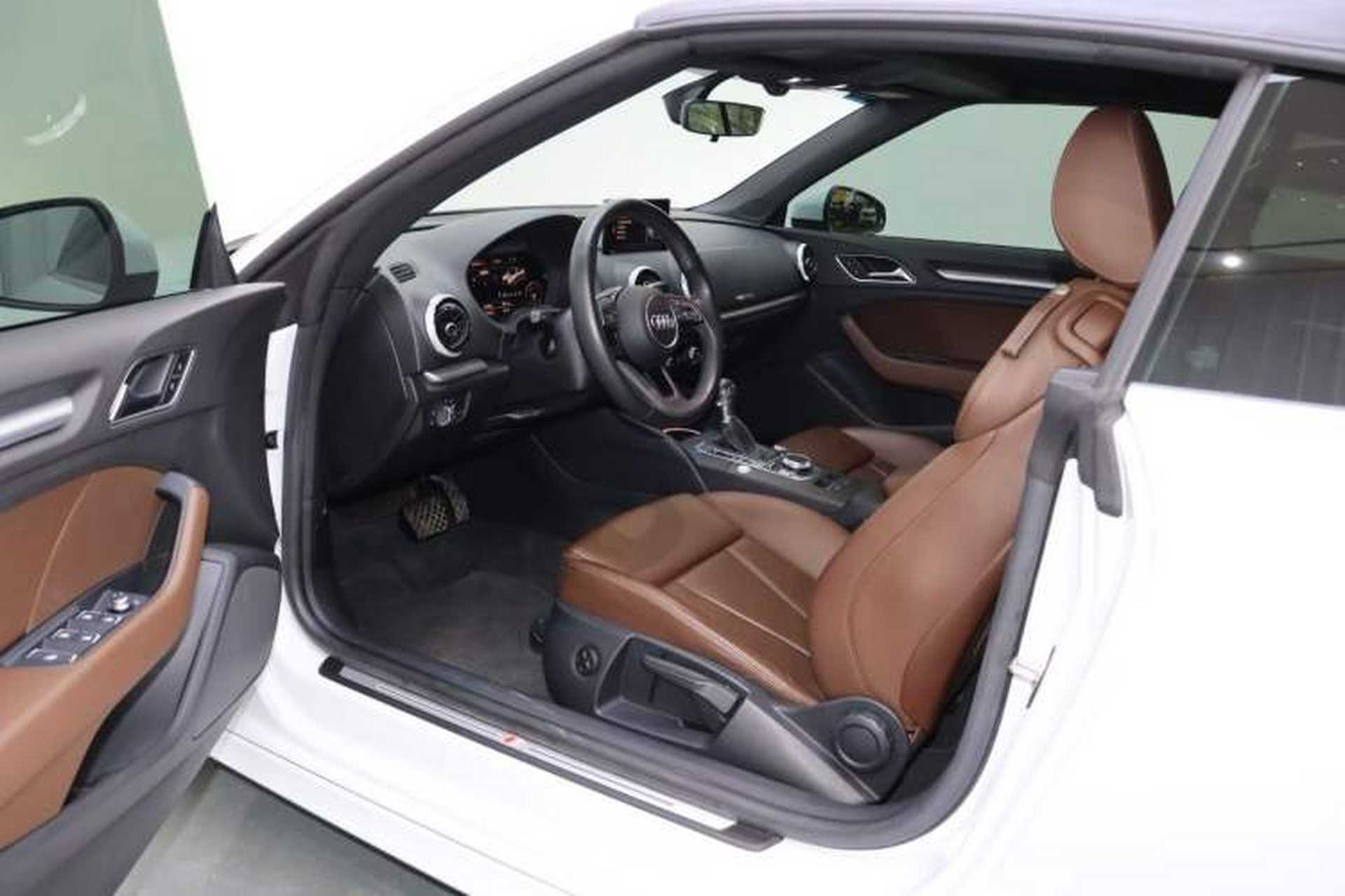 Used Audi A3 2017 Cabriolet 40 TFSI Interior 3