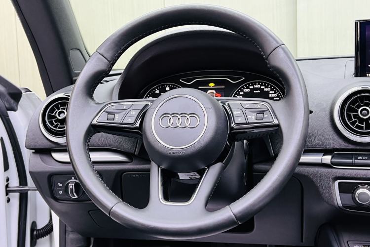 Used Audi A3 2017 Cabriolet 40 TFSI Interior 3