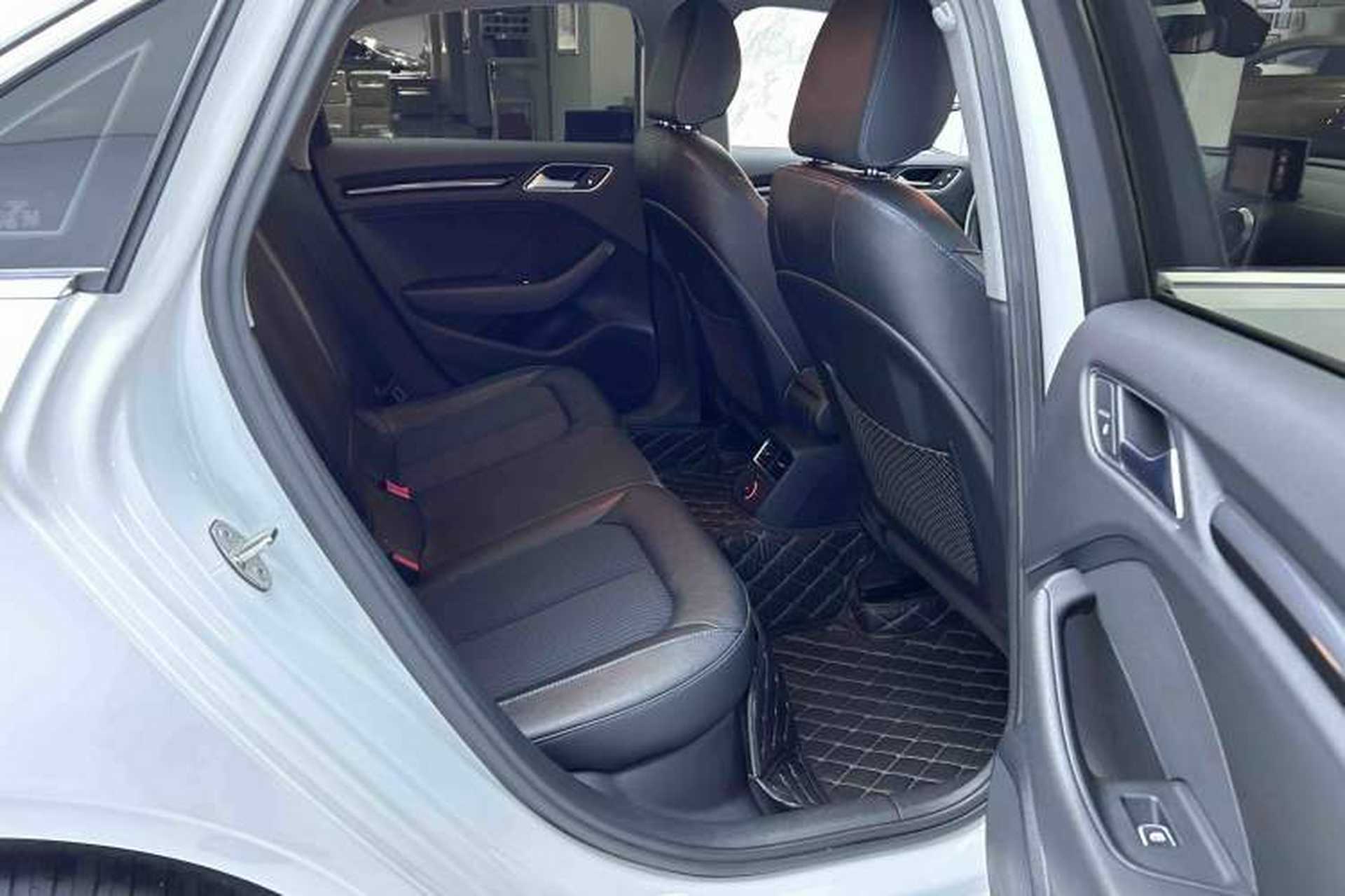 Used Audi A3 2017 Limousine 35 TFSI Fashion Model Interior 4