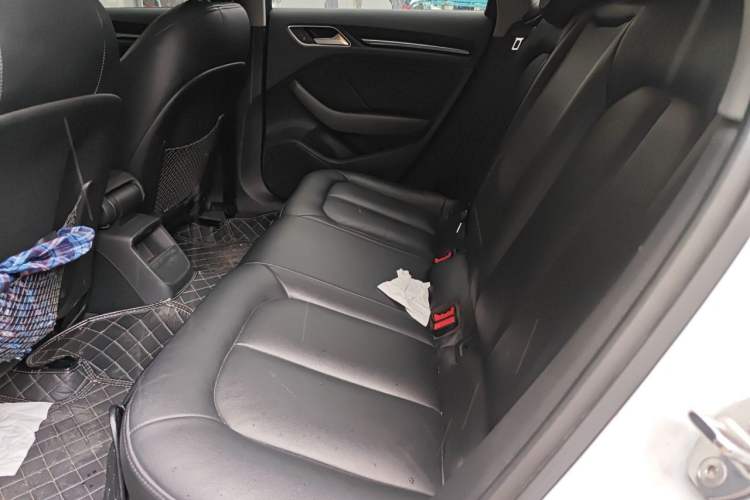 Used Audi A3 2017 Sportback 35 TFSI Fashion Model Interior 4