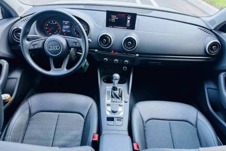 Used Audi A3 2017 Limousine 35 TFSI Fashion Model Interior 6