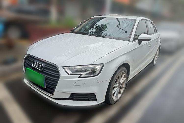 Used Audi A3 2017 Sportback 35 TFSI Ambition Edition Guazi used car, China used car export, Used car for sale, Used Audi cars, Cheapest cars for sale