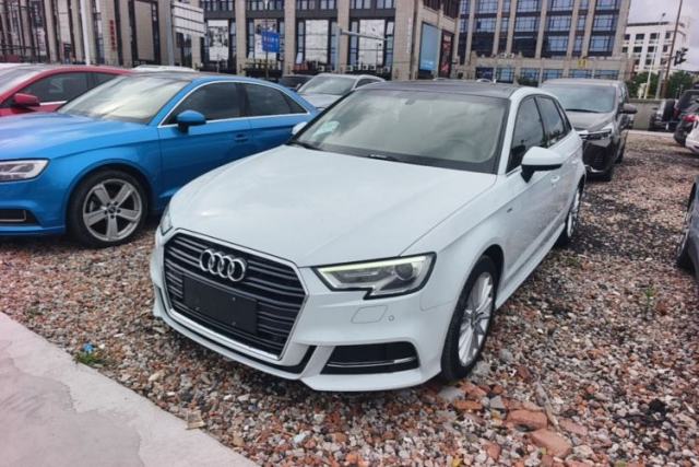 Audi A3 2017 Sportback 35 TFSI Fashion Model de segunda mano
