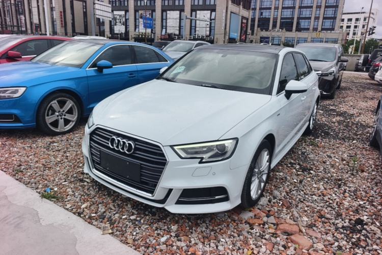 Audi A3 2017 Sportback 35 TFSI Fashion Model usado Guazi used car, China used car export, Used car for sale, Used cars, Cheapest cars for sale