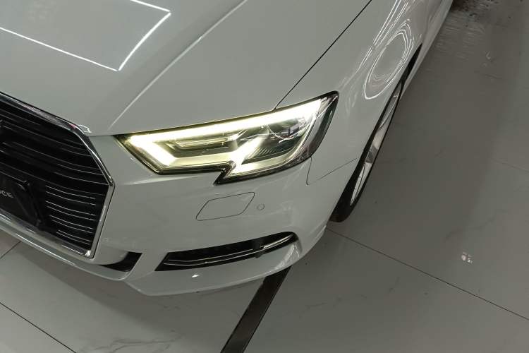 Used Audi A3 2017 Limousine 35 TFSI Fashion Model Left Front Headlight