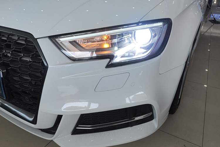 Used Audi A3 2017 Limousine 35 TFSI Fashion Model Left Front Headlight