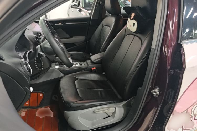 Used Audi A3 2017 Limousine 35 TFSI Ambition Edition Left Front Seat