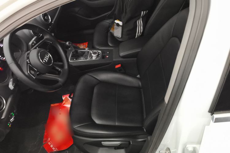 Used Audi A3 2017 Limousine 35 TFSI Ambition Edition Left Front Seat