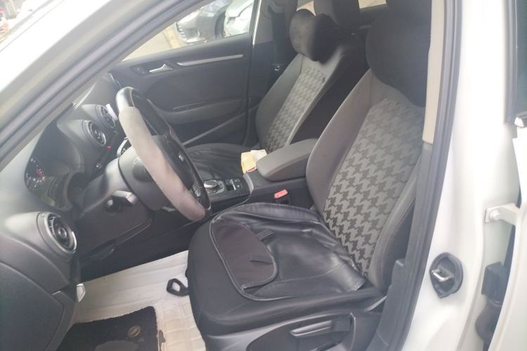 Used Audi A3 2017 Limousine 35 TFSI Ambition Edition Left Front Seat