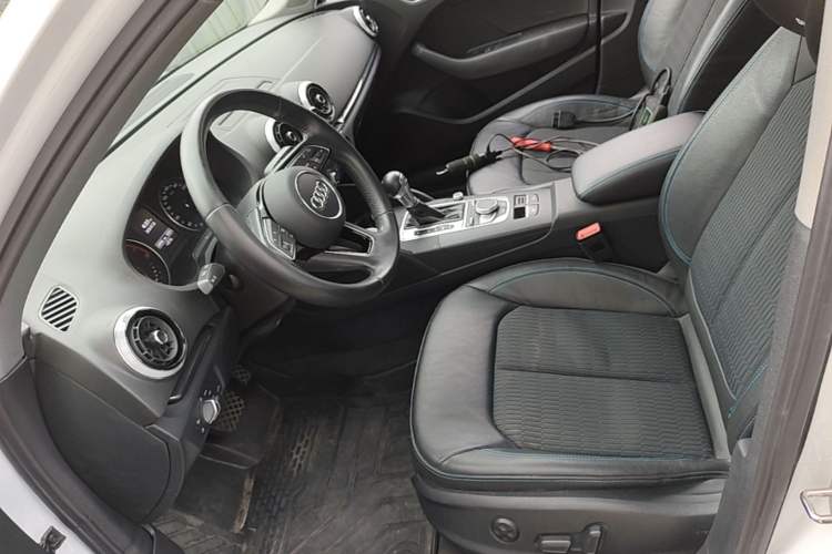 Used Audi A3 2017 Limousine 35 TFSI Fashion Model Left Front Seat