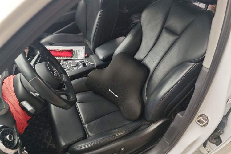 Used Audi A3 2017 Limousine 35 TFSI Sport Edition Left Front Seat