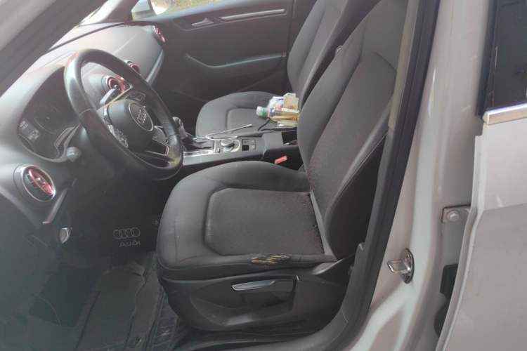 Used Audi A3 2017 Limousine 35 TFSI Ambition Edition Left Front Seat