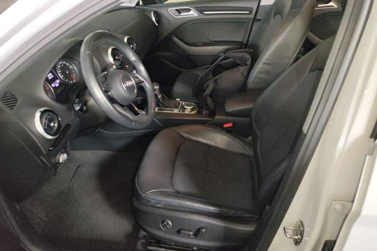 Used Audi A3 2017 Limousine 35 TFSI Fashion Model Left Front Seat