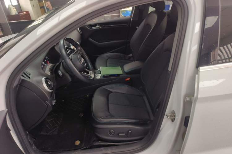 Used Audi A3 2017 Limousine 35 TFSI Fashion Model Left Front Seat