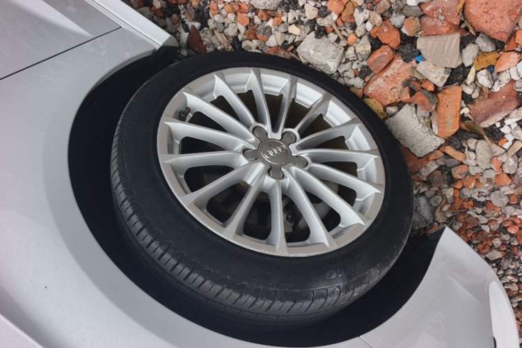 Used Audi A3 2017 Sportback 35 TFSI Fashion Model Left Front Wheel Hub