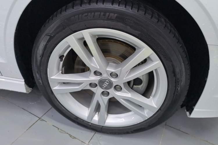 Used Audi A3 2017 Cabriolet 40 TFSI Left Front Wheel Hub