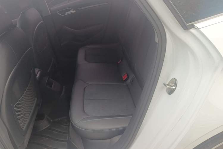 Used Audi A3 2017 Limousine 35 TFSI Fashion Model Left Rear Seat