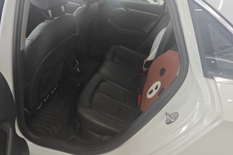 Used Audi A3 2017 Limousine 35 TFSI Style Edition Left Rear Seat